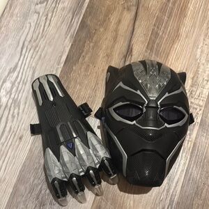 Black Panther mask and claw